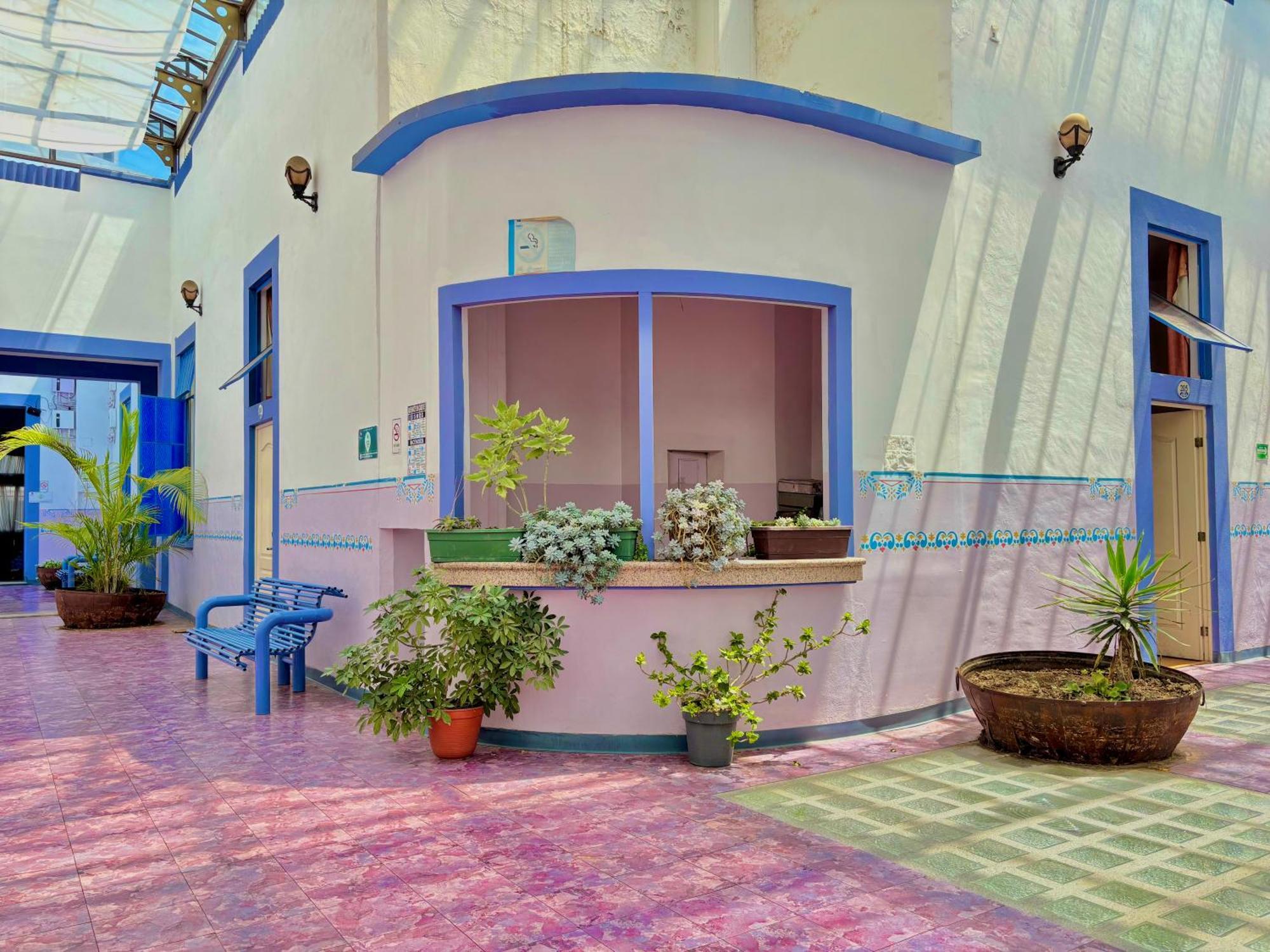 Hotel La Alhondiga بويبلا المظهر الخارجي الصورة
