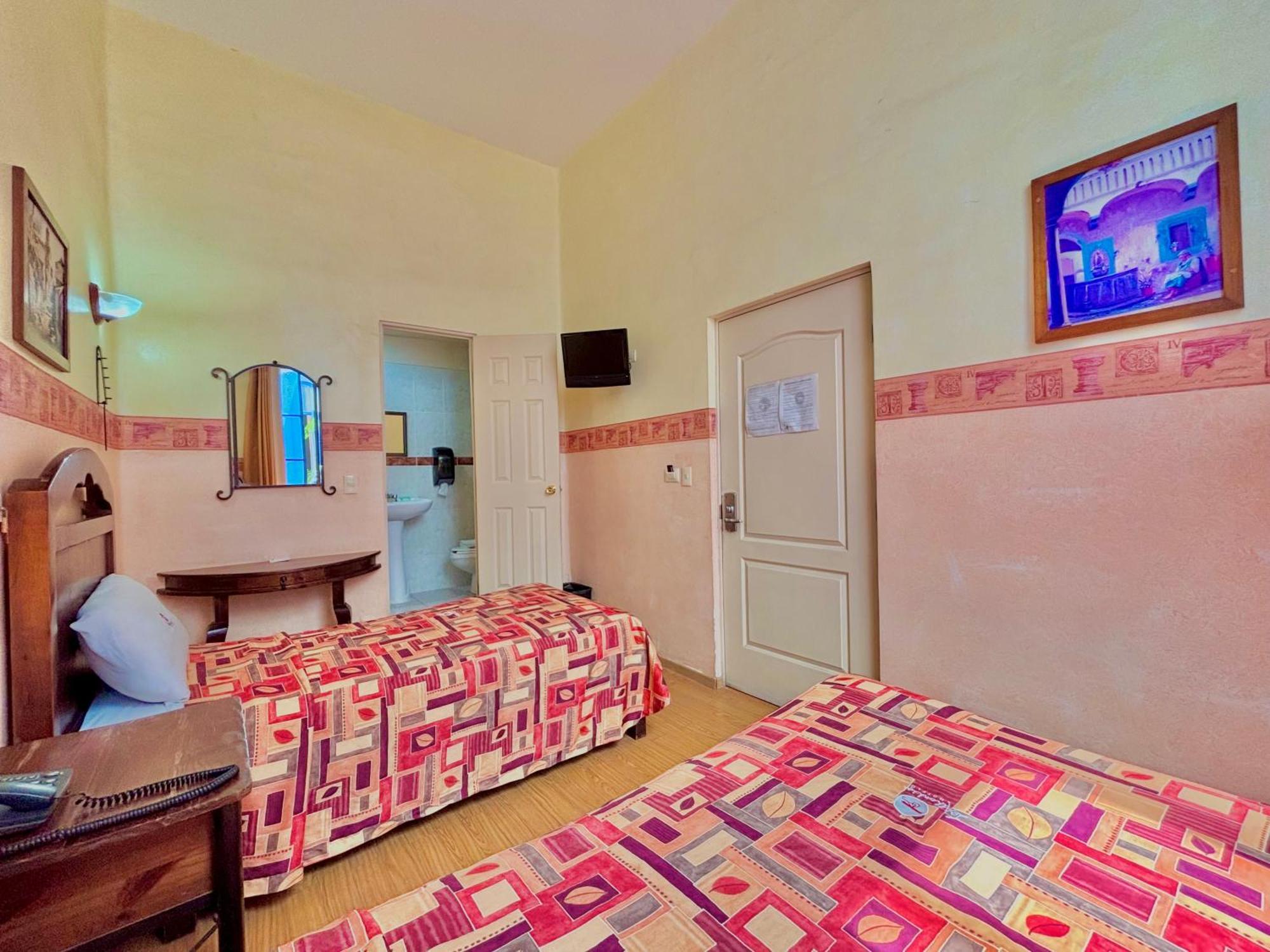 Hotel La Alhondiga بويبلا المظهر الخارجي الصورة
