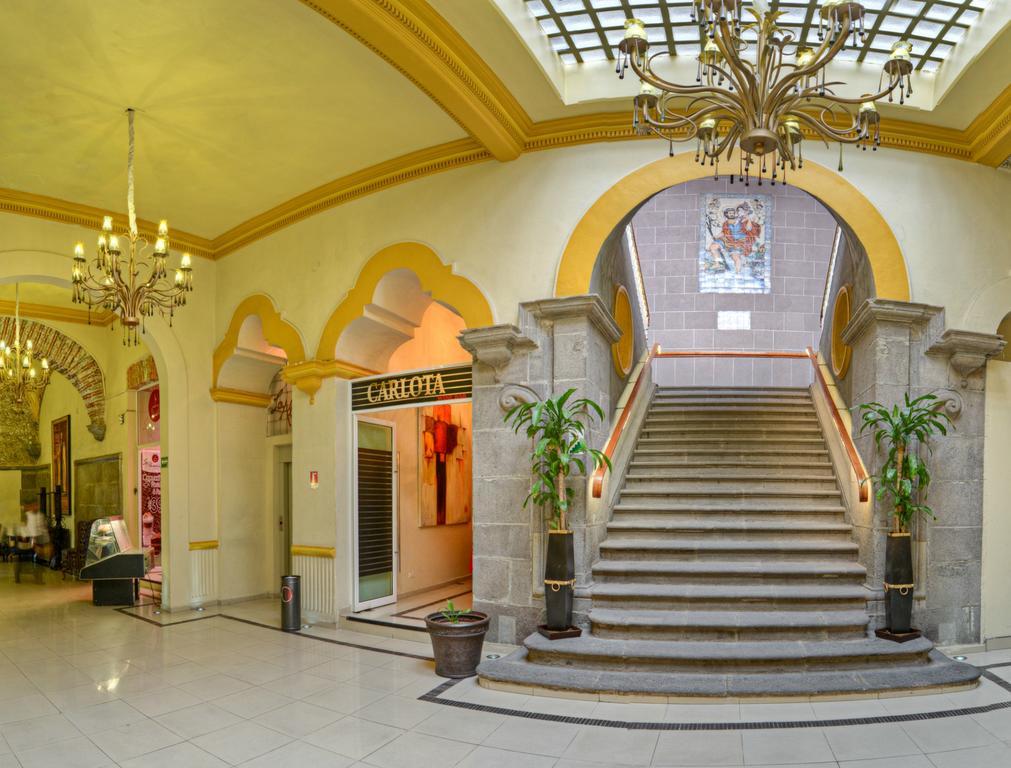Hotel La Alhondiga بويبلا المظهر الخارجي الصورة