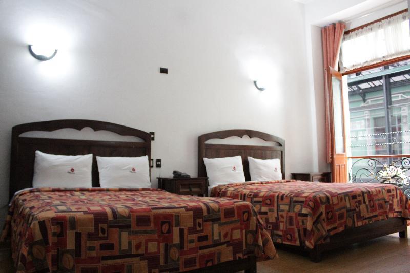 Hotel La Alhondiga بويبلا المظهر الخارجي الصورة